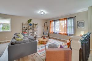 Modern Urbana Home 2 Mi to University of Illinois