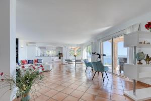 VILLA INFINITY 200m2 VUE MER, Giens & Porquerolles