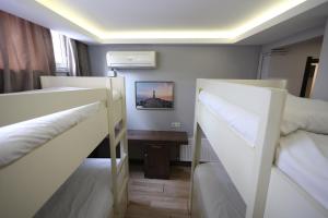 Bed in 4-Bed Mixed Dormitory Room room in Cheers Lighthouse