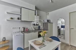 Appartements Joli studio avec jardin pres de Paris : photos des chambres