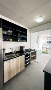 Apto 2 quartos prox shop Morumbi e consulado americano