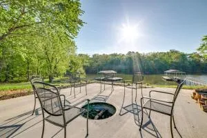 Beautiful Kentucky Lake Getaway with Dock and Deck! - New Concord