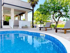 Private Villa SoulSet with swimming pool 