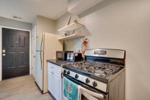 Dtwn Columbus Getaway Pet Friendly with Fee!