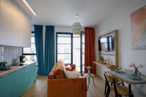 Apartament Doki 83