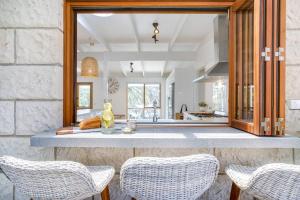 Sorrento Beauty with Sparkling pool