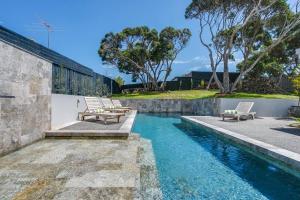 Sorrento Beauty with Sparkling pool