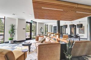 Luxury Modern Condo in Irvine