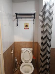 Green Pramuka City by Siginjae Rooms