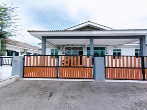 HomeSTAY TAMAN MANJUNG POINT LUMUT PERAK - Hoteles de 4 estrellas en Lumut