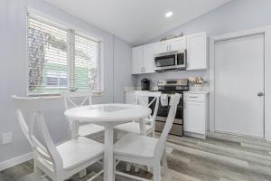 171 Dune Our Thing C- Pool, Beach Access & Pet-Friendly