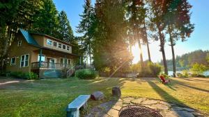 Lakeside Retreat35 Mi To Mt Rainier!