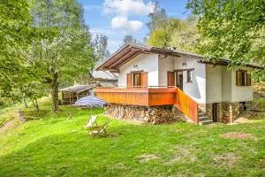 Magic Woodland Escape Lake View - Happy Rentals - Aurano