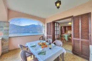Casa Serena park and Lake View - Happy Rentals - Cesara