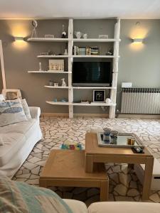 Great 4-bedroom villa w heated eco pool