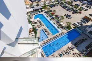 Charmie Queen Studio - Infinity Pool & Spa Resort