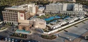 غرفة مع صالة رايقة في ملنينيوم - Arzat