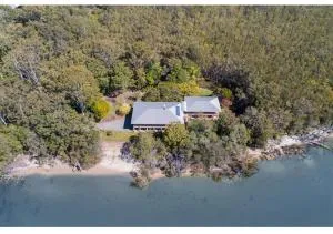 Blissful Lake Retreat - Cootharaba