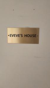 Eveves House