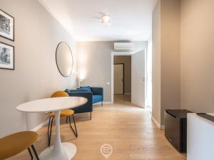 Annina's Apartment img19