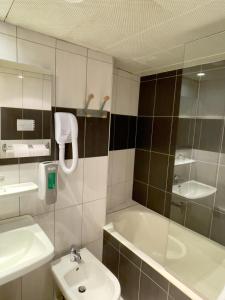 Hotels Hotel Saint Georges : Chambre Lits Jumeaux