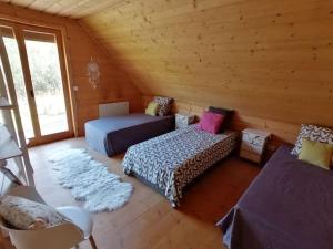 Chalets Chalet en bois, 5 a 7 pers, proche Ballon d-Alsace : photos des chambres