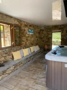 Villa Pleine campagne Jacuzzi 15 mn Saint Florent - Casta
