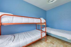 Maisons de vacances Vacances en famille - Jardin - 800m de la plage : photos des chambres