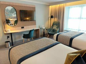 Menlo Park Hotel