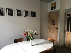 Villas Elegante maison familiale au coeur des remparts de la citadelle : photos des chambres