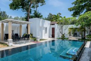 Sunshine Beach Villa Mai Khao