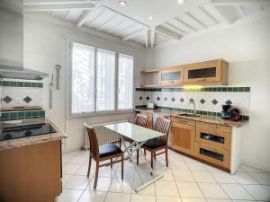 Maisons de vacances Riad prive en plein centre de Vichy : photos des chambres