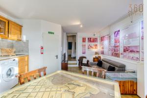 Comfortable 1BR home with Maltese Balcony in Valletta By 360 Estates