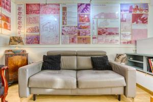 Comfortable 1BR home with Maltese Balcony in Valletta By 360 Estates