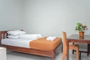 Amor Homestay near Eltari International Airport Mitra RedDoorz - Soe