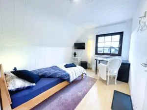 Monteurwohnung Korte, Teams, 6 Einzelzimmer, 2024 renoviert, Smart TV, Garten, neue Bäder - Riesenbeck