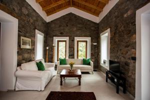 Traditional stone build country house Shale