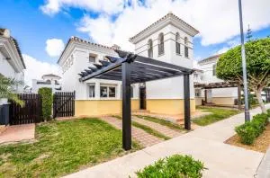 Casa de Kendo - Luxury Family Property on 5 Star La Torre Golf Resort - Private Heated Pool - 罗尔丹