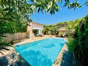 Charmante Maison Piscine - 蓬圣埃斯普里