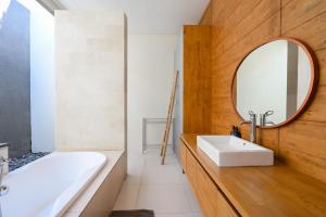 The Lavana Rainies Villa Nusa Dua