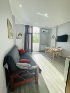 Kates new cozy apartment