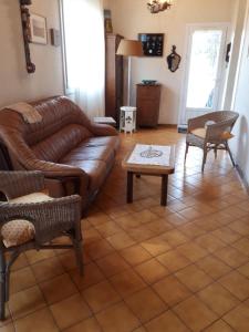 MAISON 6 personnes 80M2 ENTRE LES CALANQUES DU MUGEL ET FIGUEROLLES