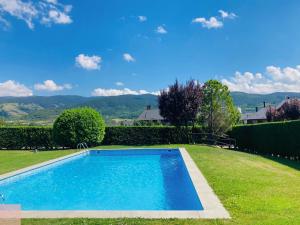 Dúplex a Age amb piscina