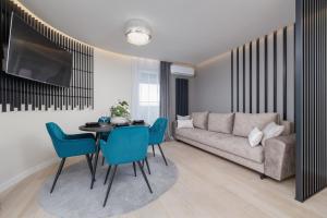 Exclusive Apartment on the Vistula River in Kraków by Renters Prestige