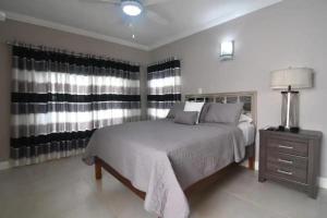 Captivating 1-Bed Ravinia Apartment in Kingston