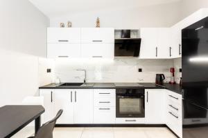 Phoenix, Garden View in Kalamata B2