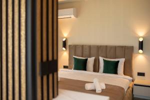 Sunset Studio - 12th Floor