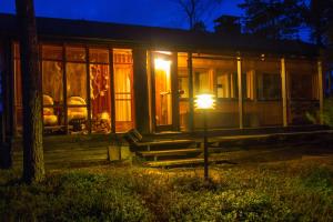 Private Island VESI - The White Blue Wilderness Lodge