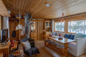 Private Island VESI - The White Blue Wilderness Lodge