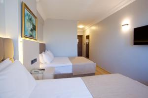 Standard Twin Room room in Grand Ant Hotel